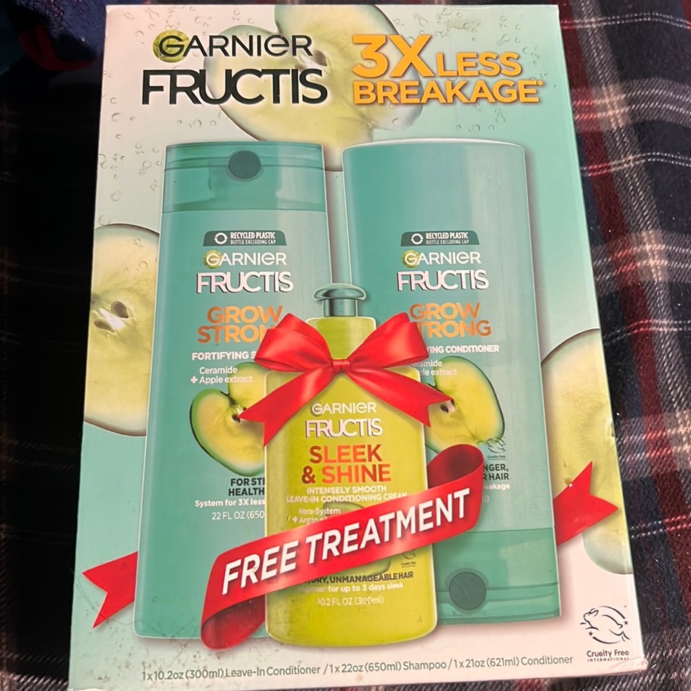 NWT BOX SET of Fructis Grow Strong Shampoo, Conditioner & Hair Mask